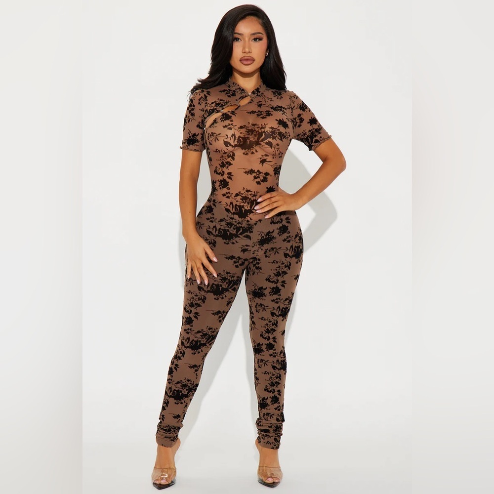 New Raelynn Short Sleeve Mesh Jumpsuit in Brown Size Large
